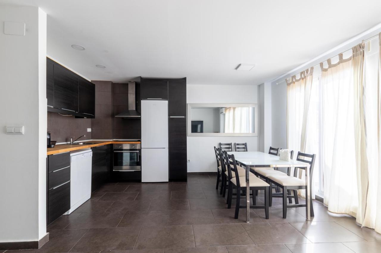 Fun Building Duplexes By Homeabout Malaga Bagian luar foto
